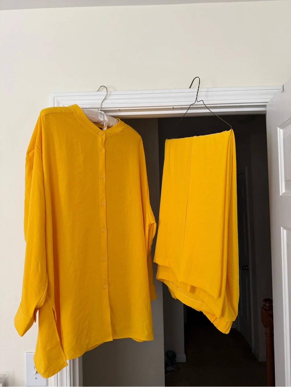N/A vibrant yellow